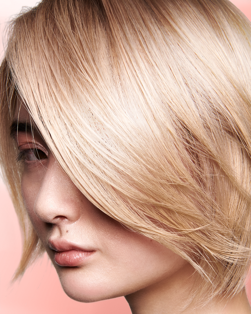 ”Blondul” se reinventează cu Golden Glass Hair